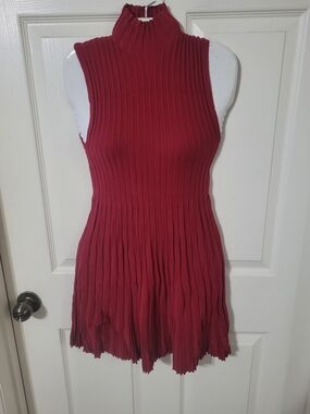 SHEIN Sleeveless Pleated Midi Dress in Wine Red